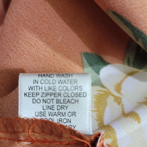 NEW GLORY Orange Floral Print Center Zip Tank Top, Large - Picture 13 of 13